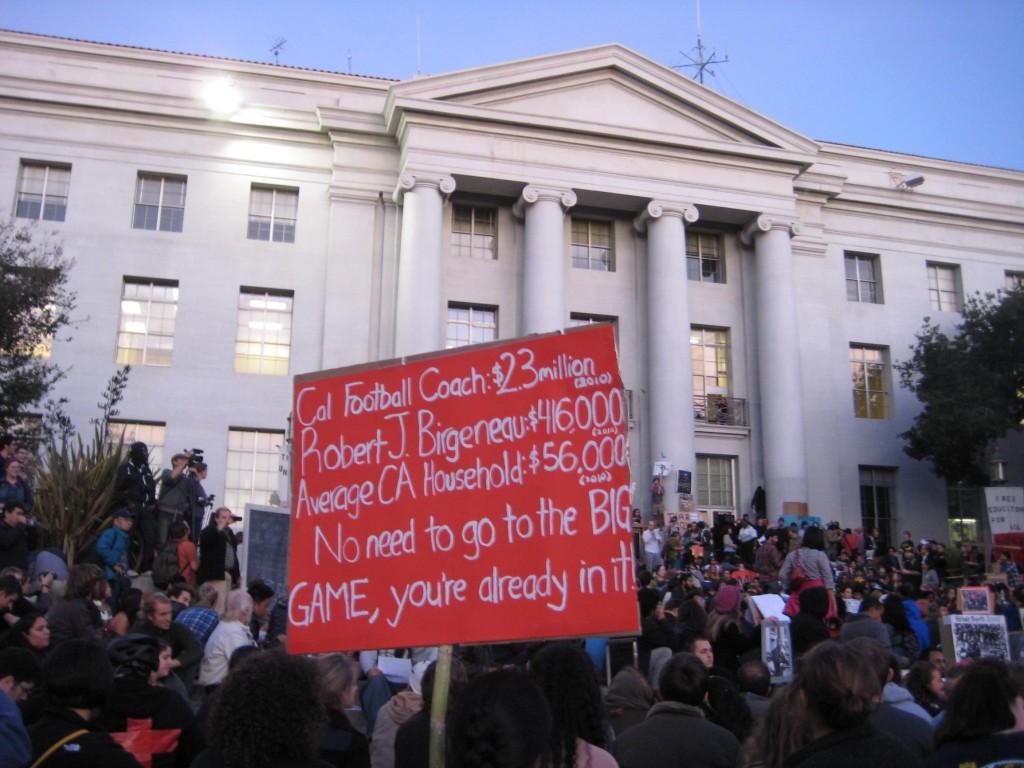 Students gather outside Sproul Hall at UC Berkeley during a large Occupy Cal rally last Tuesday Nov. 15. (Alex Brendel/The Inquirer)