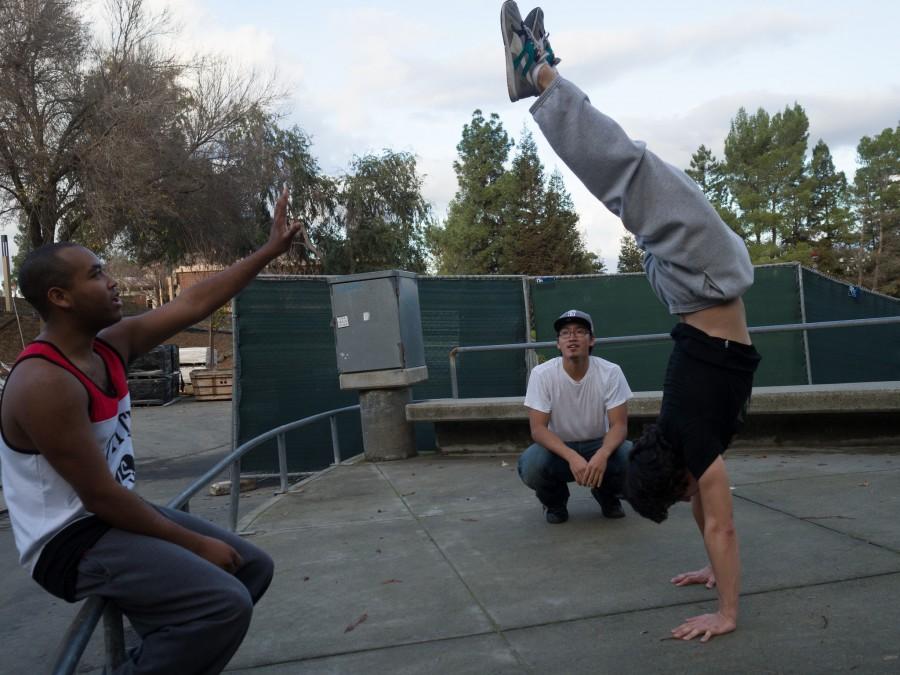 DVC students practice parkour around campus