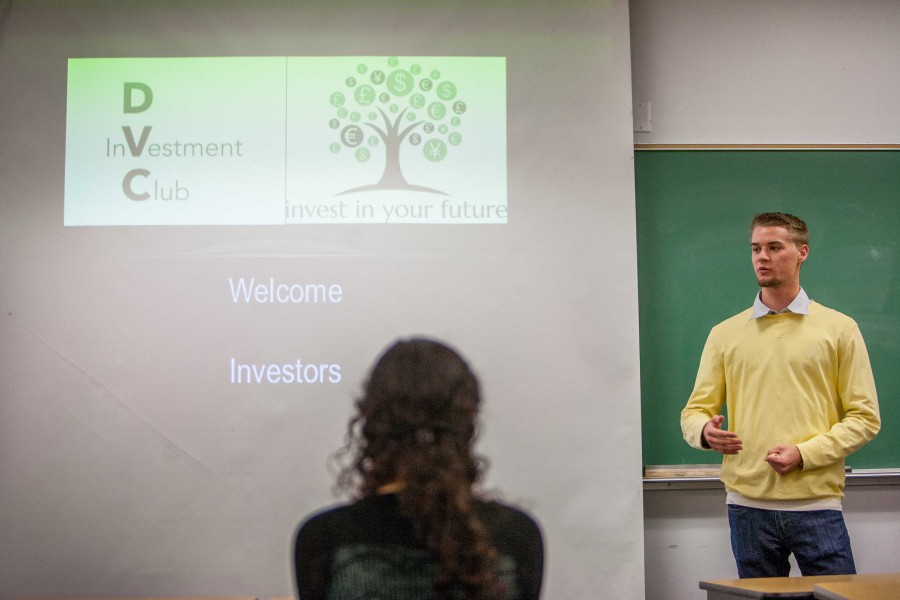 Club president Adrian Grobelny welcomes members to the DVC Investment Club in Pleasant Hill on Nov. 11, 2014