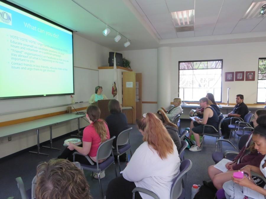 Contra Costa NOW local chapter President Mary Davis speaks to DVC students during a brown bag workshop in the Student Union Conference Room on March 19.