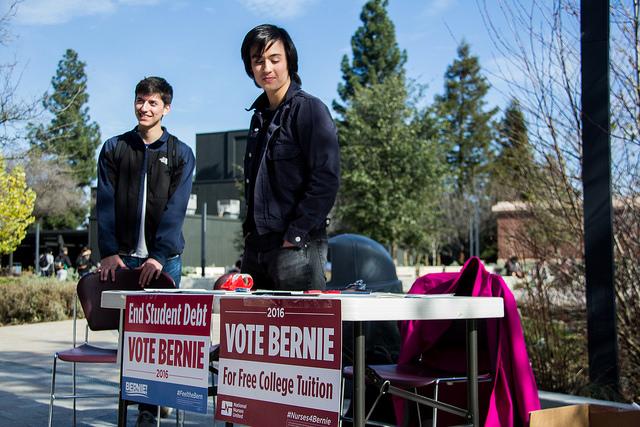 Cristofer Holobetz, 18, tables for student interest in a Students for Bernie movement in the DVC quad in Pleasant Hill, Jan 27.