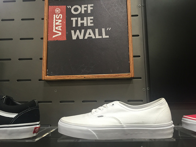 White lace up Vans are displayed at Tillys in Sun Valley Mall as Damn Daniels, which are actually the wrong shoe as he wore slip on Vans in the video.
