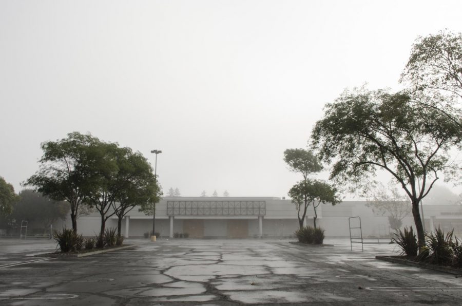 Shuttered shopping center off Sonoma Blvd on the outskirts of Vallejo, Ca on Nov. 14. Retail space all over the country is left unoccupied as big box stores dramatically reduce their number of brick and mortar locations. (Shannon Richey)