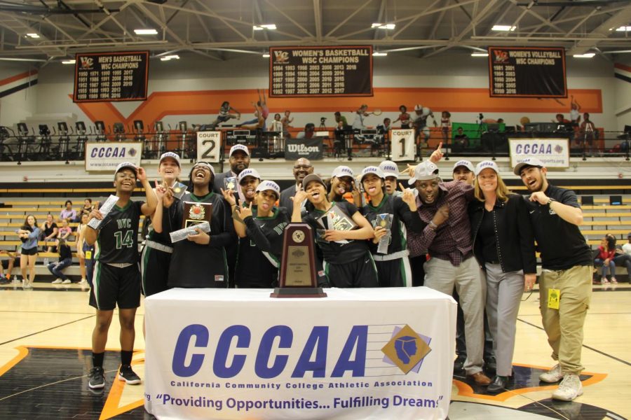 The DVC womens basketball team celebrates their hard-earned state championship win over Moorpark College in Ventura, CA, on March 17, 2019. The Vikings won 68-61. (Alex Martin/DVC Inquirer)