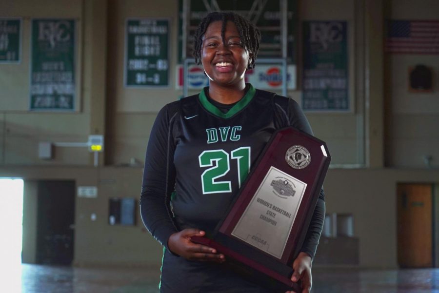 Zahria Hendrix was awarded with MVP honors this season, making her a star on the court. (Ethan Anderson/The Inquirer).