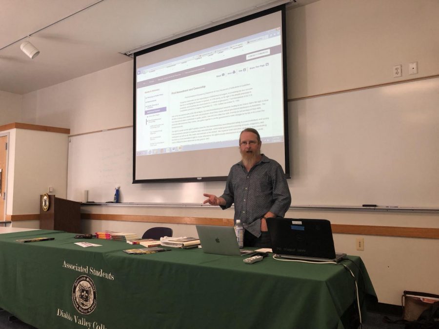 Co-chair of the history department Mickey Huff spoke to students on Sept. 18 in the student union. (Michael Sullivan/The Inquirer).  